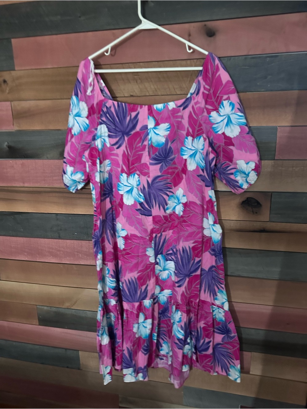 Hilo Hattie floral Hawaiian Dress - Picture 4 of 6
